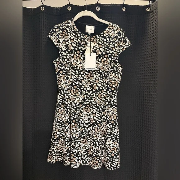 Reformation Yves Knit Mini Dress Medium Juno NWT - Picture 4 of 6